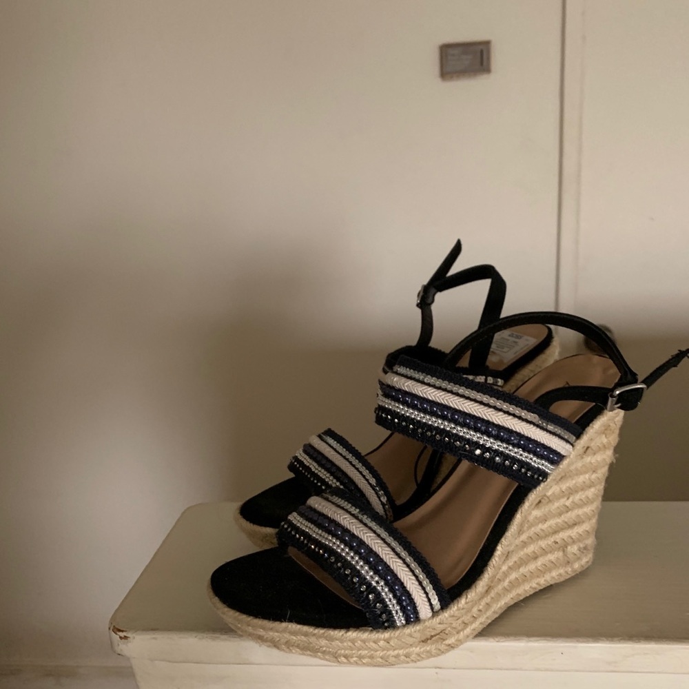 Wedges - Picture 3 of 4